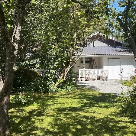 Beautiful Traditional In Huvilat