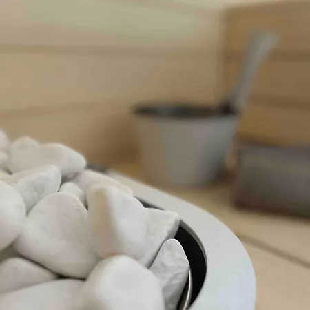 Beautiful Traditional In Villa Hanko